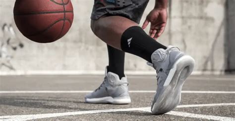 top rated outdoor basketball shoes.